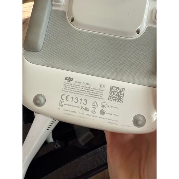 DJI Phantom 3 Professional Quadcopter with 4K Camera and 3-Axis Gimbal - White - Picture 4 of 16